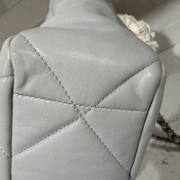 Chanel 19 Grey Two Tone Hardware Great Condition - Picture 11 of 11
